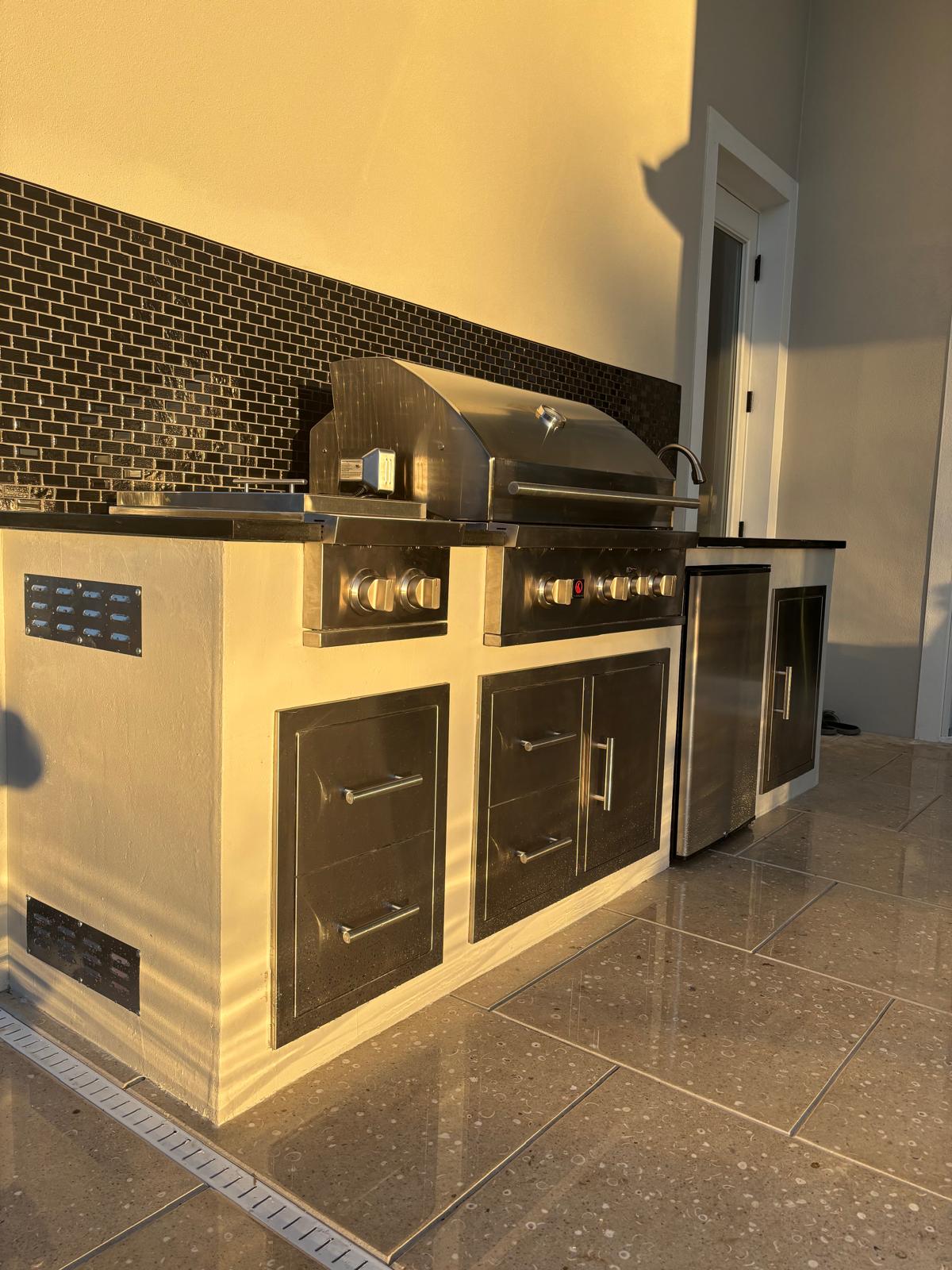 Custom outdoor kitchen project